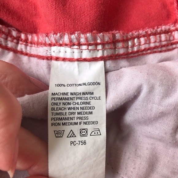 IZOD size 38 100% cotton men’s shorts in a Rusty red color - Picture 5 of 5